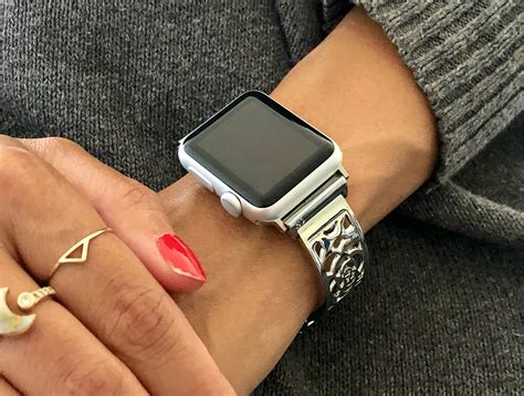 smallest apple watch wrist band